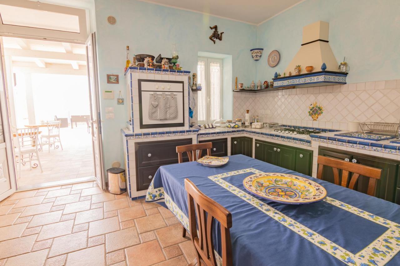 B&B Ottocento Sul Mare นิซซา ดิ ซิชิเลีย ภายนอก รูปภาพ