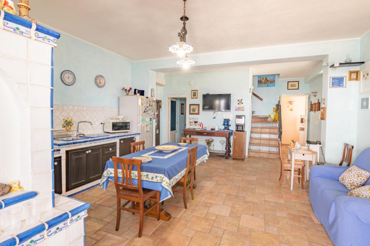 B&B Ottocento Sul Mare นิซซา ดิ ซิชิเลีย ภายนอก รูปภาพ