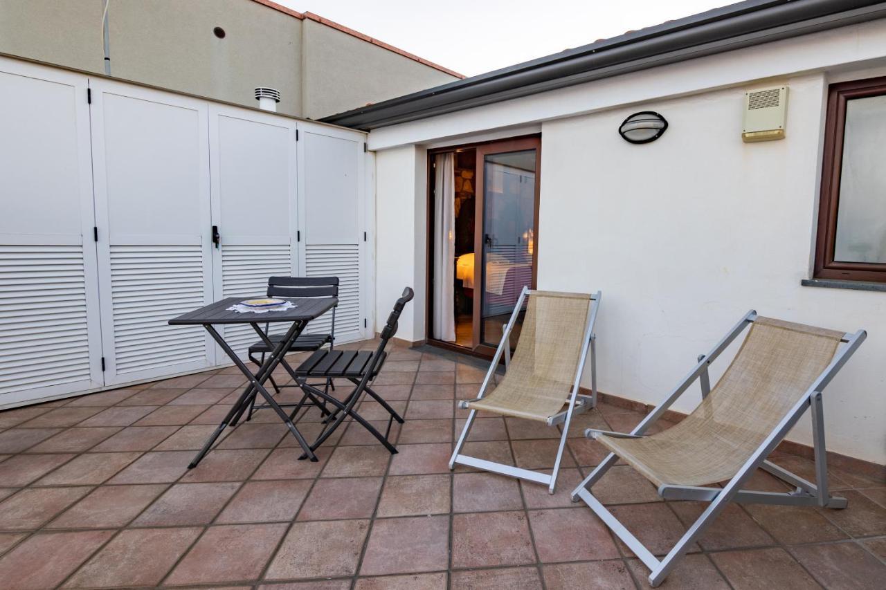 B&B Ottocento Sul Mare นิซซา ดิ ซิชิเลีย ภายนอก รูปภาพ