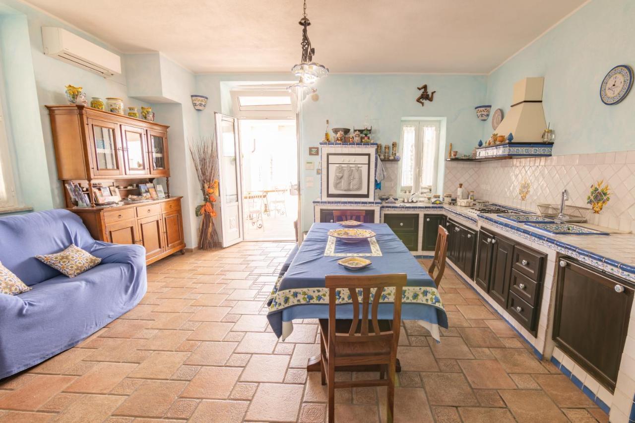 B&B Ottocento Sul Mare นิซซา ดิ ซิชิเลีย ภายนอก รูปภาพ