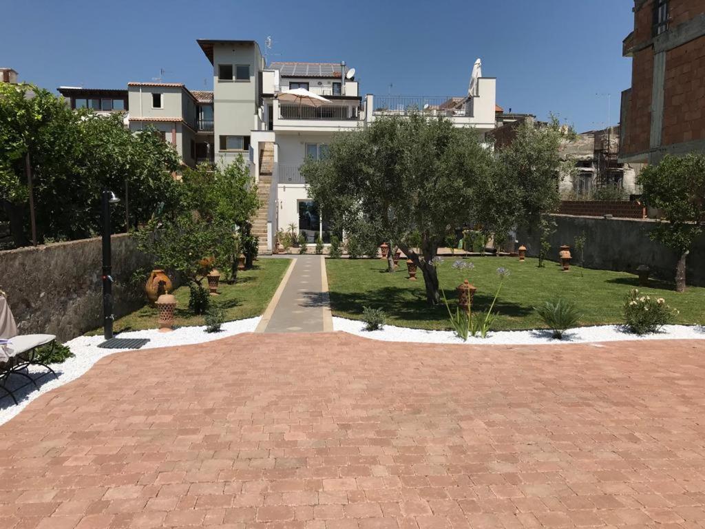 B&B Ottocento Sul Mare นิซซา ดิ ซิชิเลีย ภายนอก รูปภาพ