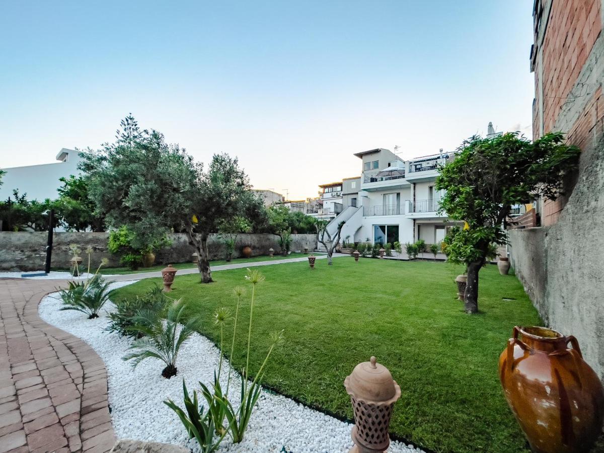 B&B Ottocento Sul Mare นิซซา ดิ ซิชิเลีย ภายนอก รูปภาพ