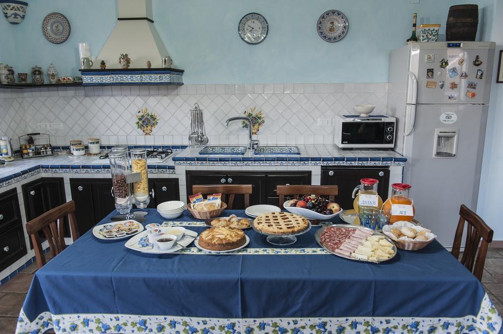 B&B Ottocento Sul Mare นิซซา ดิ ซิชิเลีย ภายนอก รูปภาพ