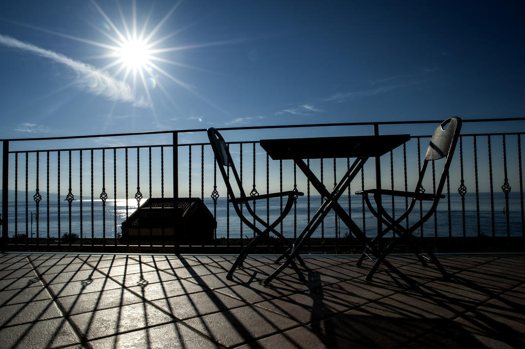 B&B Ottocento Sul Mare นิซซา ดิ ซิชิเลีย ภายนอก รูปภาพ